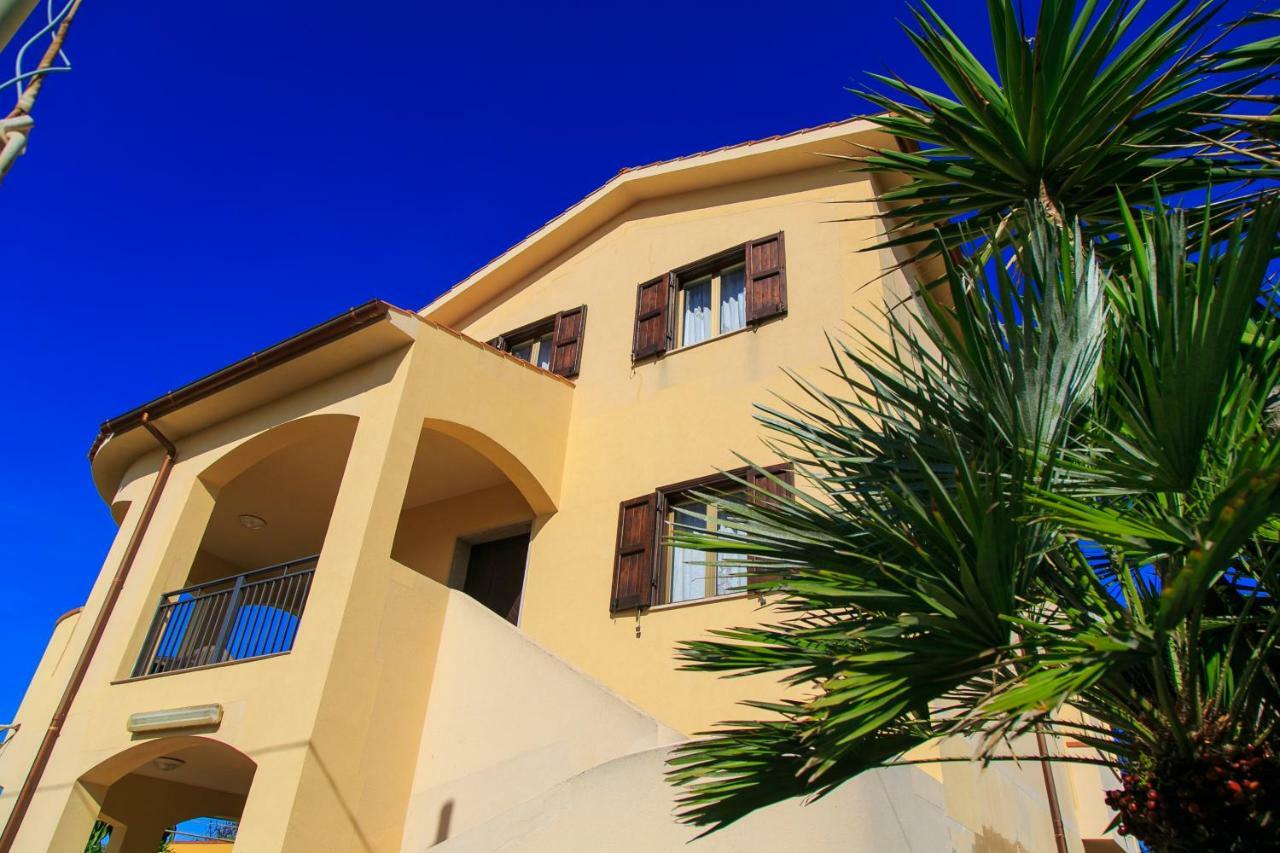 Casa Vacanze L'Orizzonte Aparthotel Valderice Exterior foto